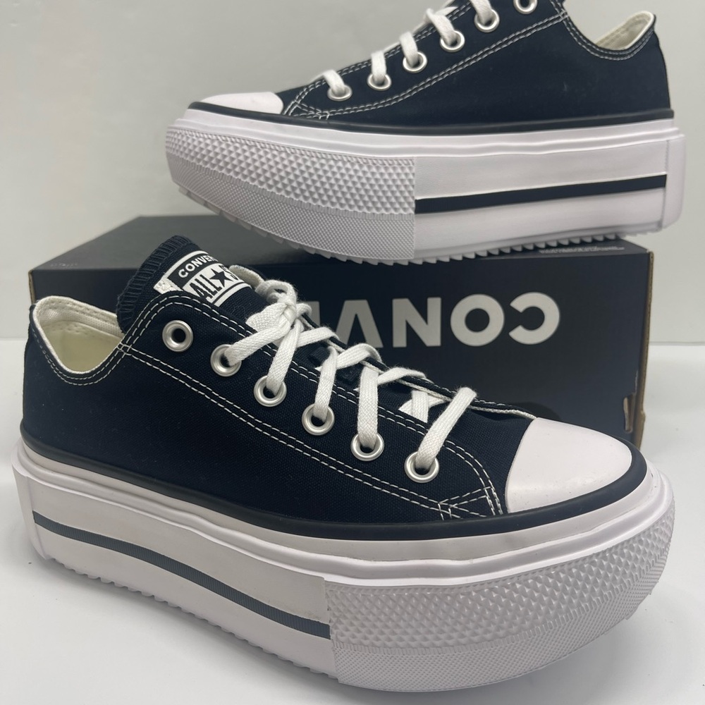 Converse Men’s Black and White Platform Sneakers - Picture 15 of 16